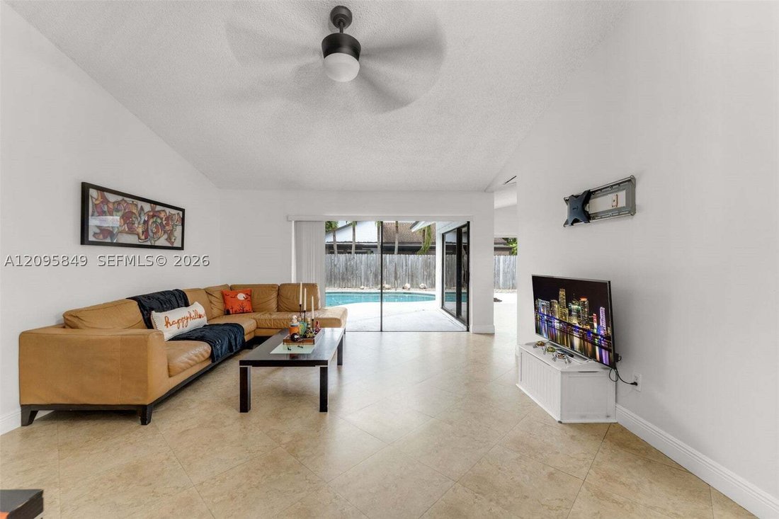 House in West Miami, Florida, United States 5 - 18988305