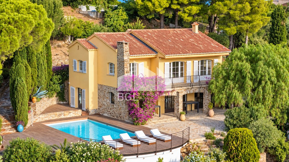 House in Nord Est, Bormes-les-Mimosas, France 5 - 18989615