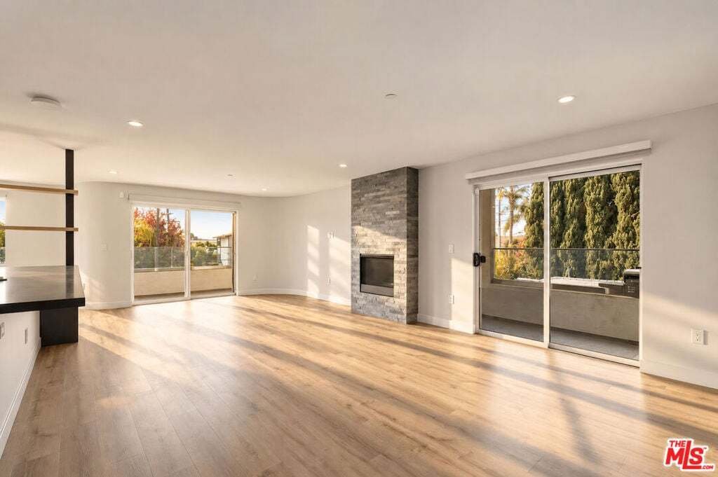 Condo in Los Angeles, California, United States 4 - 18989548
