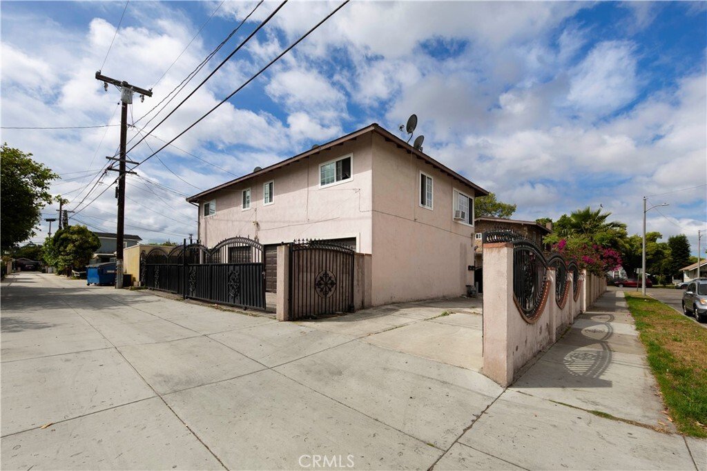 House in Santa Ana, California, United States 3 - 17642573