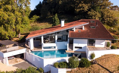 House in Villefranque, Nouvelle-Aquitaine, France 1