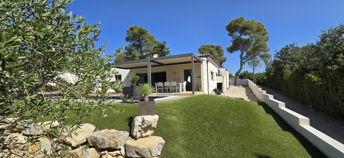 Villa in La Gazelle, Nimes, France 1 - 18990608