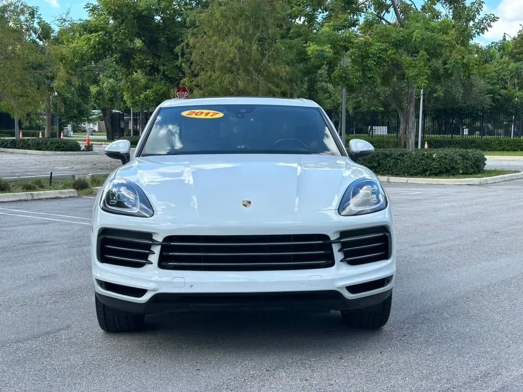 Suv in Pompano Beach, FL, United States 2 - 18990084