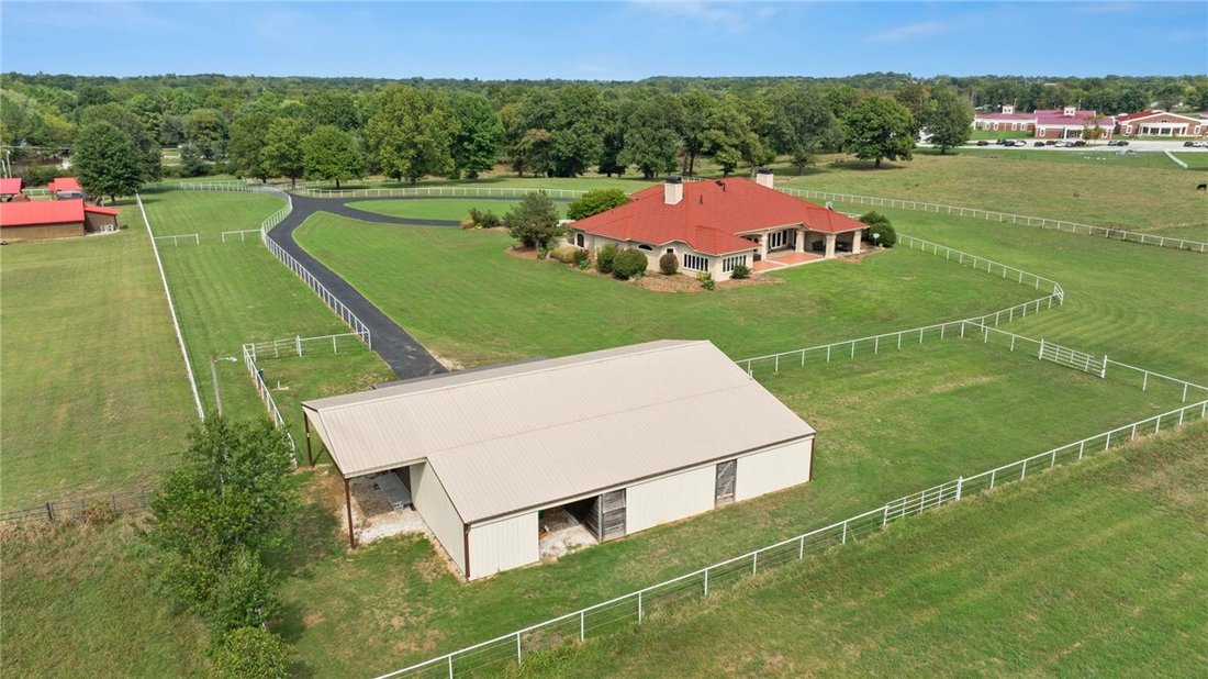 House in Springdale, Arkansas, United States 3 - 18988857