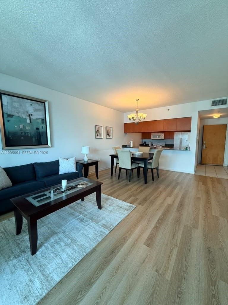 Condo in Miami, Florida, United States 3 - 18989377