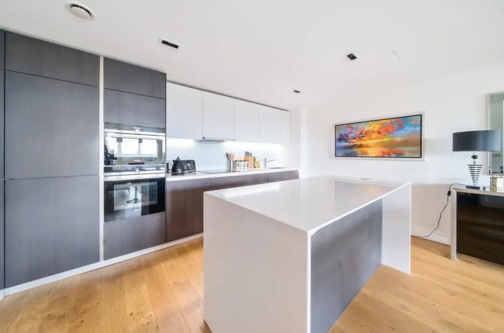 Apartment in Little Ealing, Hounslow, England 3 - 18987913