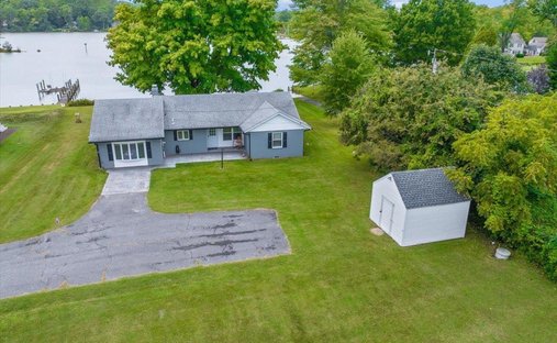 House in Galesville, Maryland, United States 1