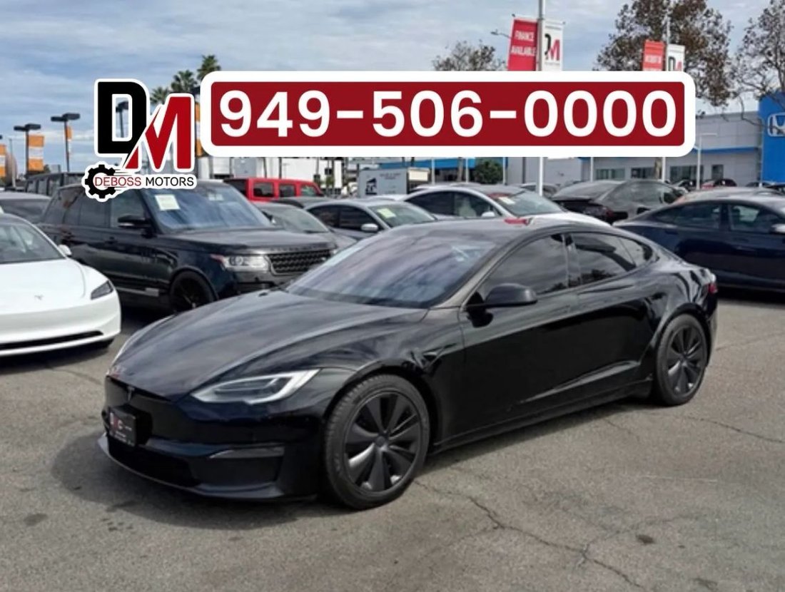 Sedan in Costa Mesa, CA, United States 1 - 18990046