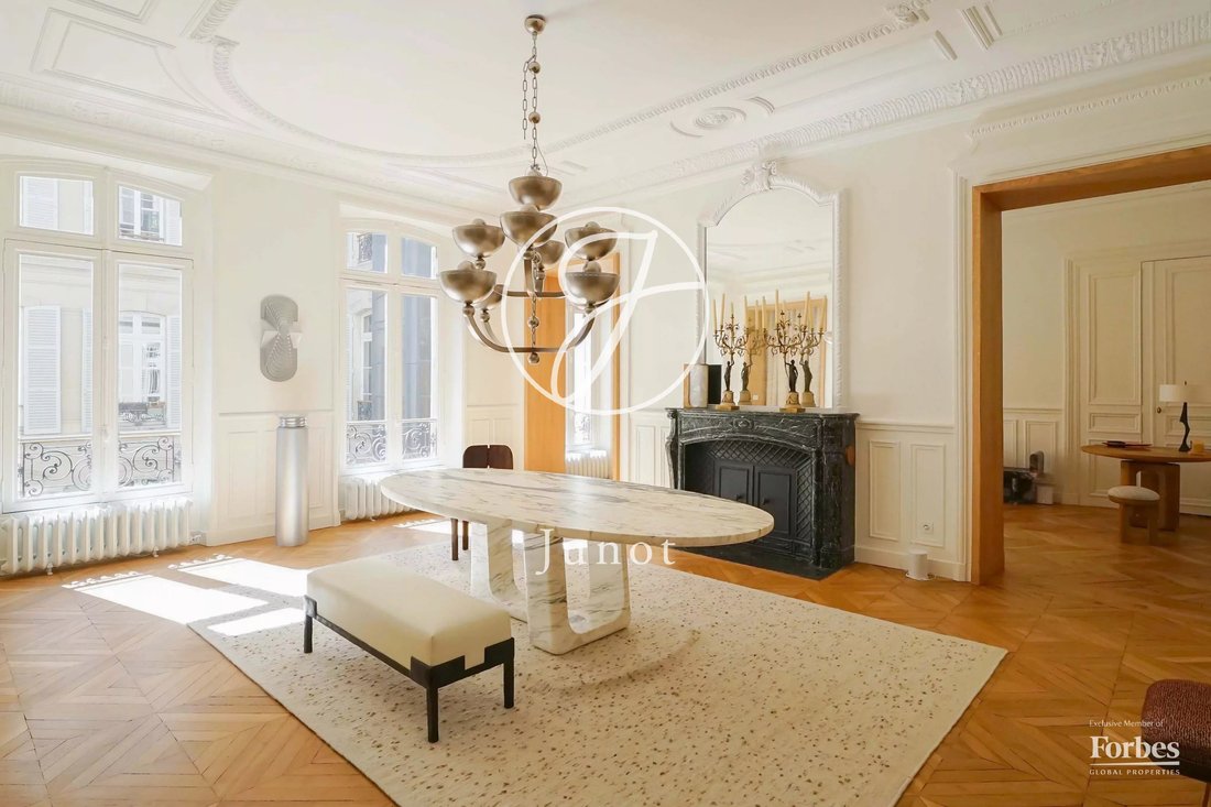 Appartement à Elysées-Madeleine, Paris 8e Arrondissement, Paris 1 - 17844418