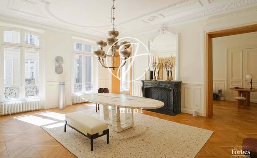 Apartment in Elysées-Madeleine, Paris 8e Arrondissement, Paris 1