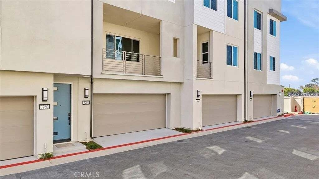 Townhouse in Huntington Beach, California, United States 1 - 17899460