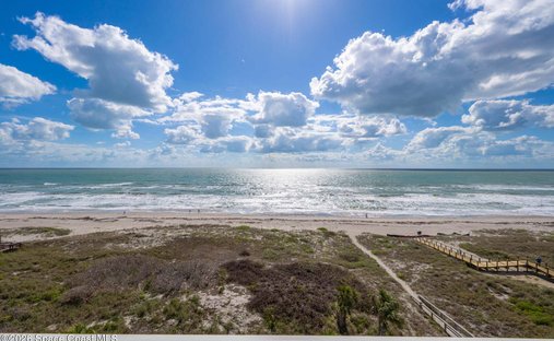 Condo in Cocoa Beach, Florida, United States 1