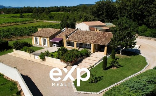 Villa in Haut Sud, Saint-Maximin-la-Sainte-Baume, France 1