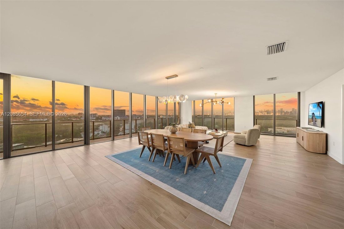 Condo in Miami, Florida, United States 1 - 18989281