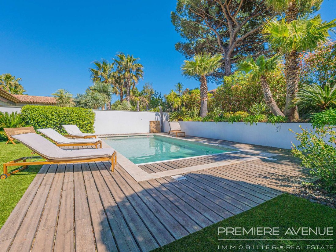House in Ville-Les Saquedes-Le Bouillonnet, Sainte-Maxime, France 4 - 18989233