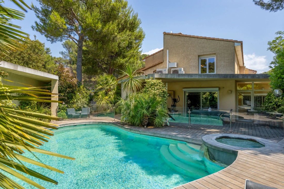 House in Roquefort-la-Bedoule, Provence-Alpes-Côte d'Azur, France 1 - 18040976