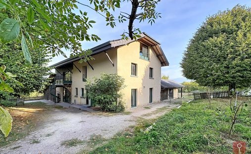 House in Seyssel, Auvergne-Rhône-Alpes, France 1