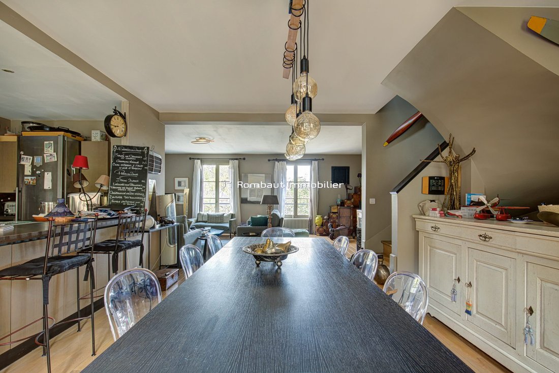 Villa in Bourg-La Feuillaume Nord, La Celle-Saint-Cloud, France 5 - 18990700