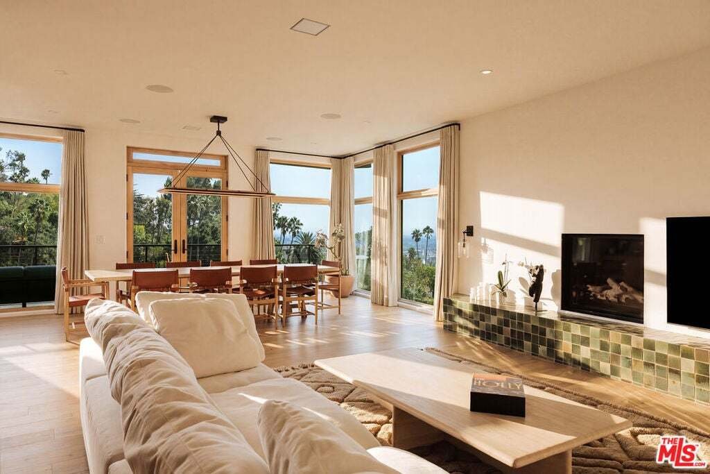 House in Los Angeles, California, United States 3 - 18988084