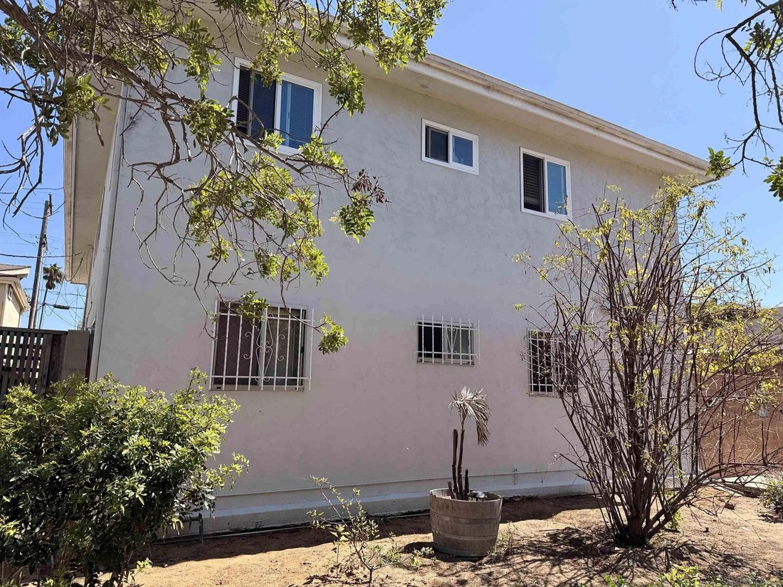 San Diego, California, United States 3 - 18988969