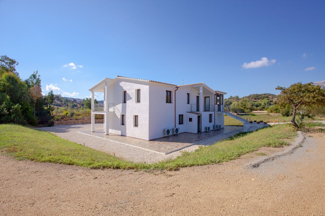 Villa in Siniscola, Sardinia, Italy 3 - 18989806
