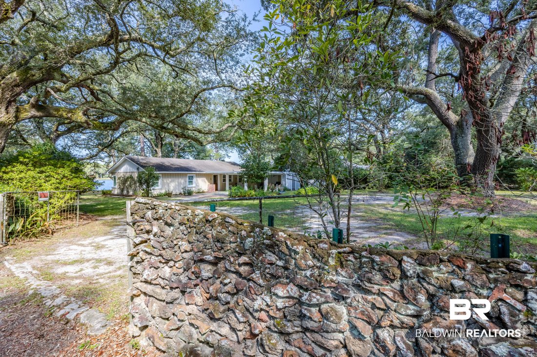 House in Lillian, Alabama, United States 1 - 18987571