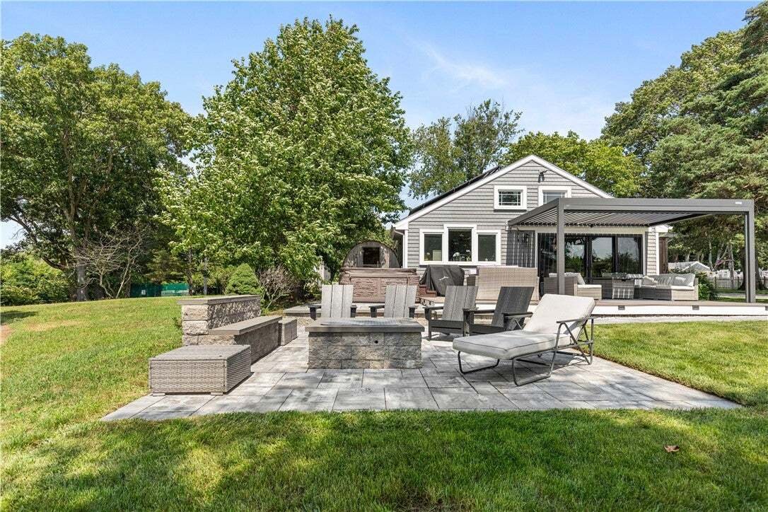 House in Warwick, Rhode Island, United States 1 - 18987528