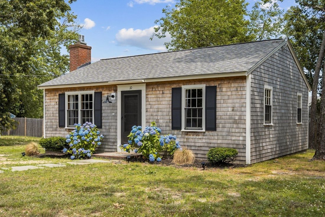 House in Dennis, Massachusetts, United States 1 - 18988253
