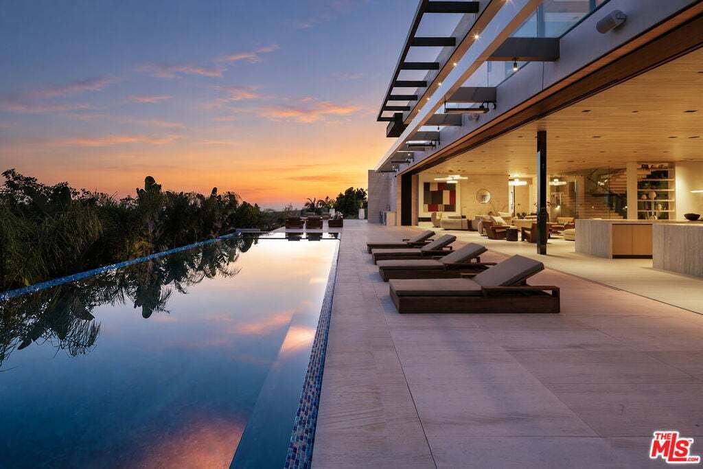 House in Los Angeles, California, United States 1 - 18988064