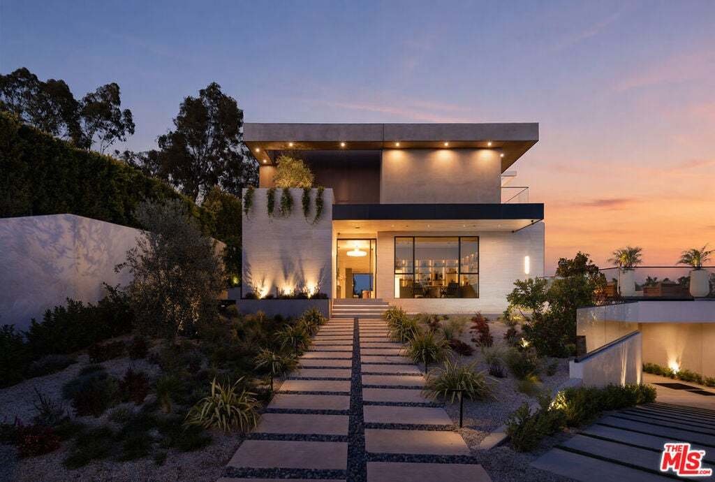House in Los Angeles, California, United States 2 - 18988064