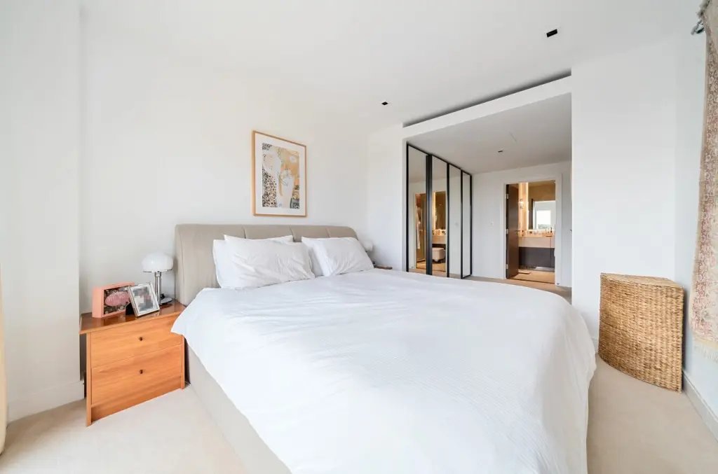 Apartment in Little Ealing, Hounslow, England 4 - 18987913