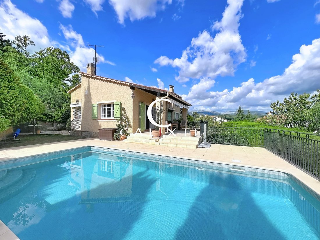 Villa in Tourrettes, Provence-Alpes-Côte d'Azur, France 1 - 18990696