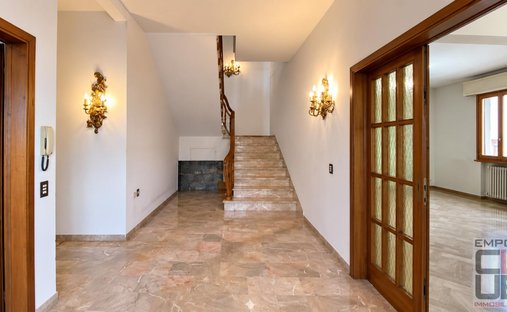 House in Hospital Zone, Empoli, Tuscany 1
