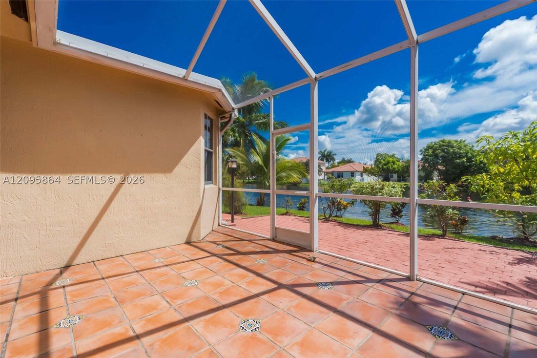 House in Miramar, Florida, United States 3 - 18988279