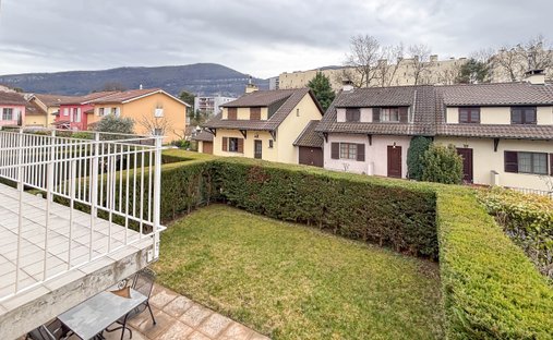 Villa in Thonex, Canton of Geneva, Switzerland 1