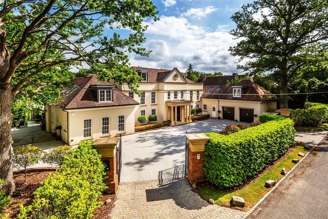 House in Whitmoor, Worplesdon, England 1 - 18987825