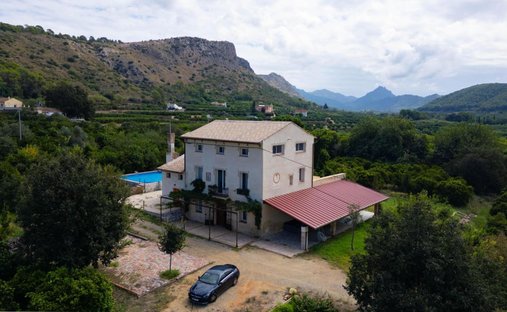 Country House in Alzira, Valencian Community, Spain 1