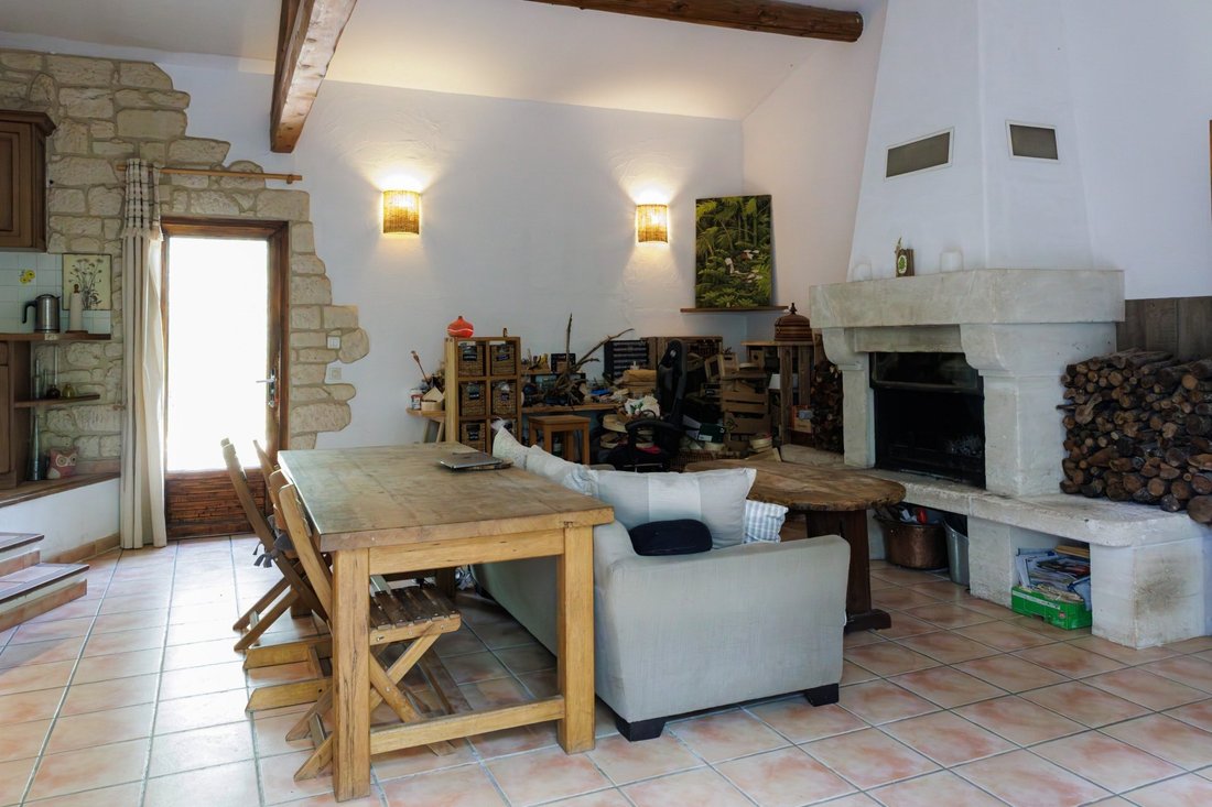 House in Saumane-de-Vaucluse, Provence-Alpes-Côte d'Azur, France 1 - 18989430