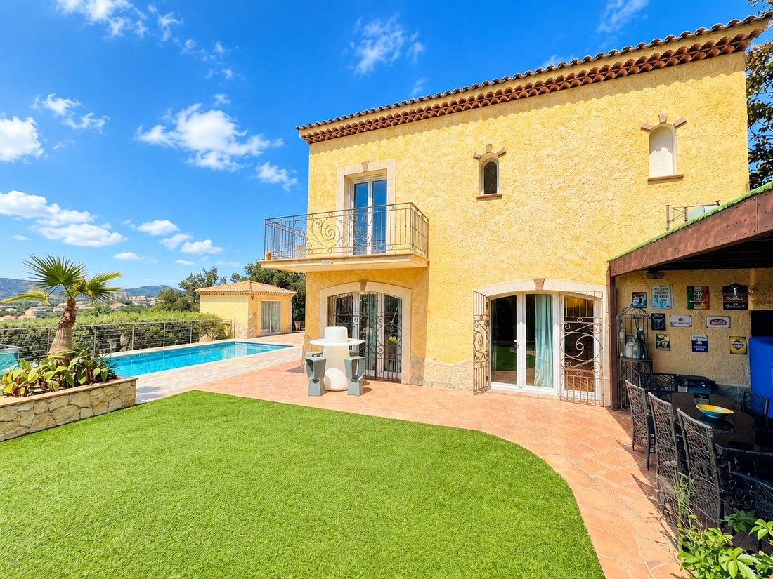 Villa in Le Dramont-Agay-Anthéor-Le Trayas, Saint-Raphaël, France 2 - 18181974