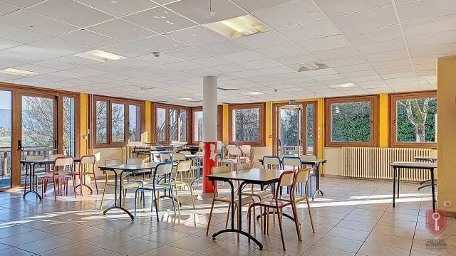 Estate in Cruseilles, Auvergne-Rhône-Alpes, France 3 - 17438488