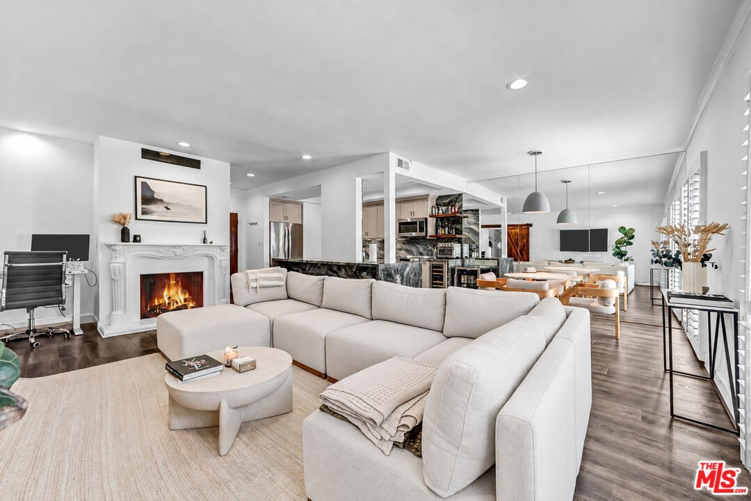 Condo in Los Angeles, California, United States 1 - 18989292