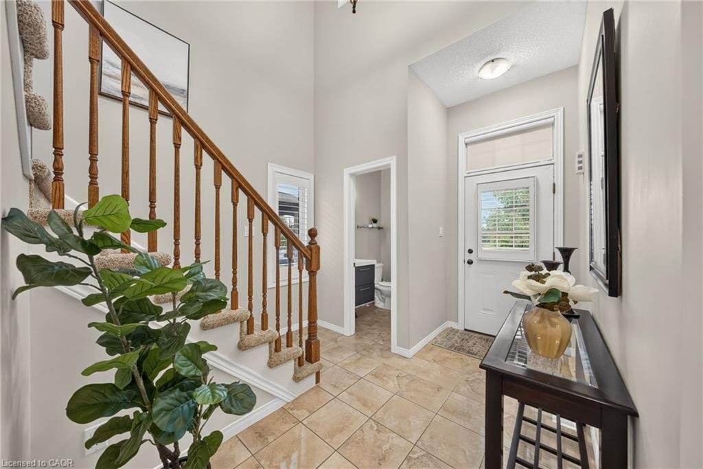 Townhouse in Woolwich, Ontario, Canada 5 - 18989620