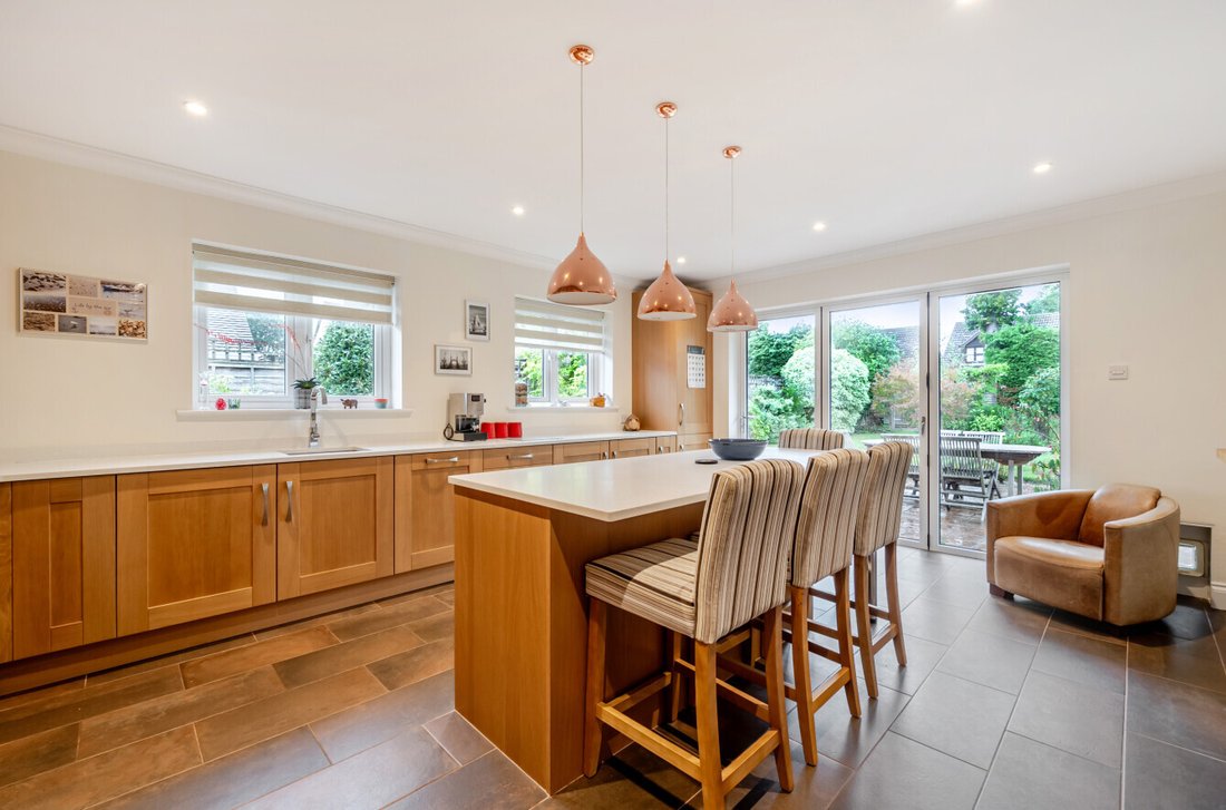 House in New Milton, England 2 - 18987798