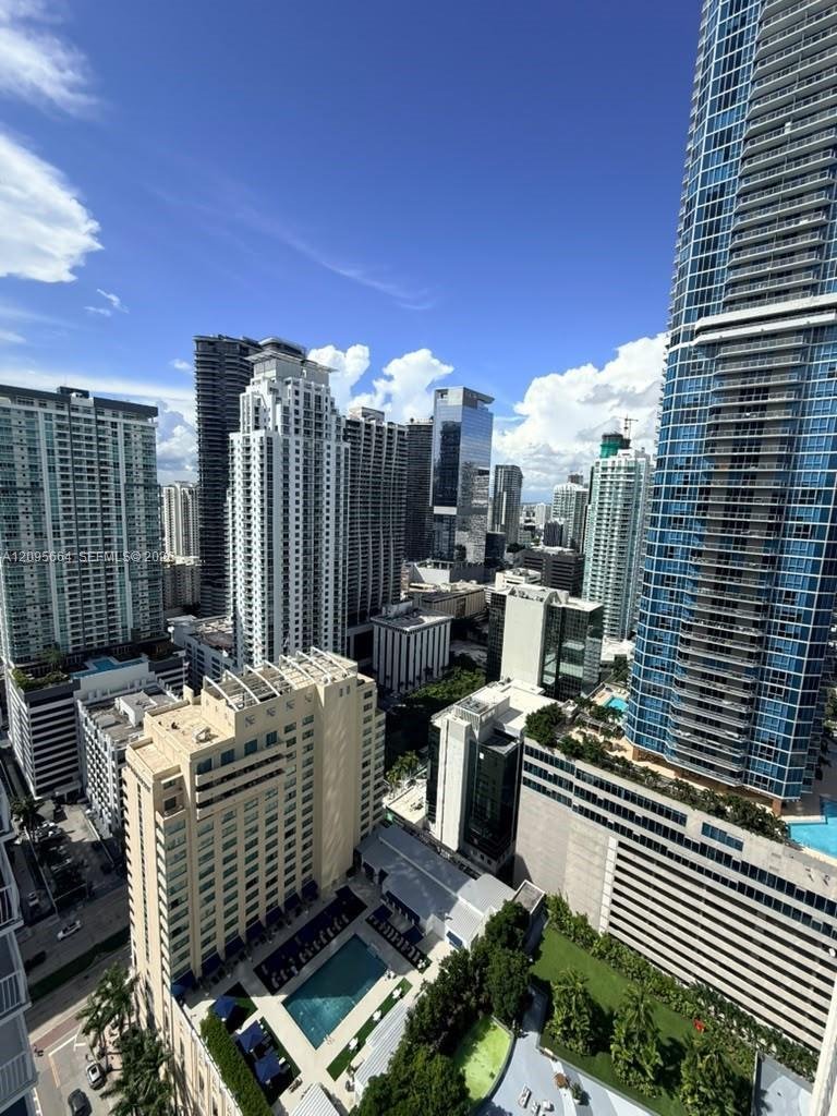 Condo in Miami, Florida, United States 1 - 18989377