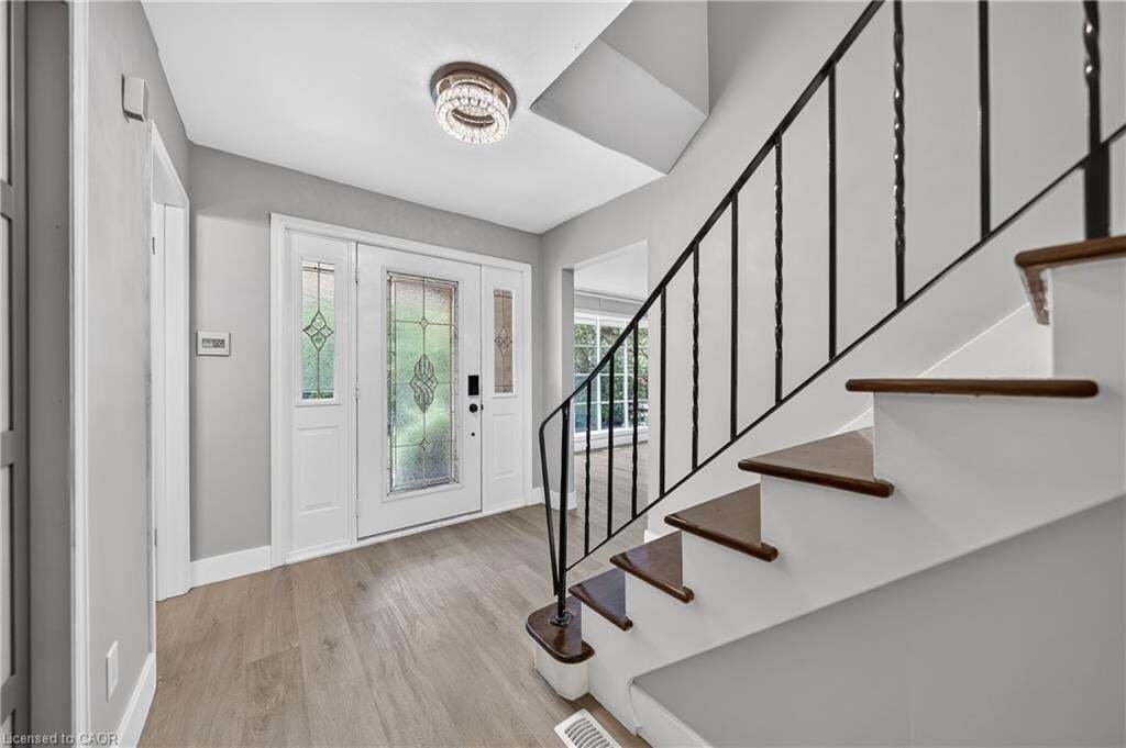 House in Waterloo, Ontario, Canada 4 - 18989537
