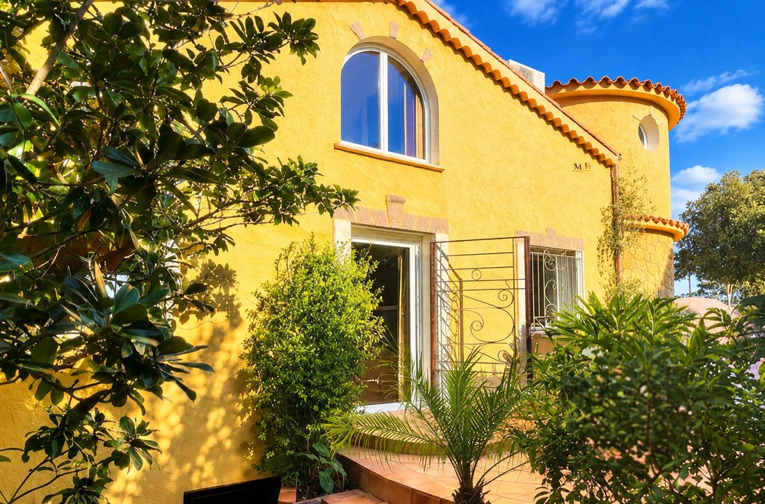 Villa in Le Dramont-Agay-Anthéor-Le Trayas, Saint-Raphaël, France 1 - 18181974