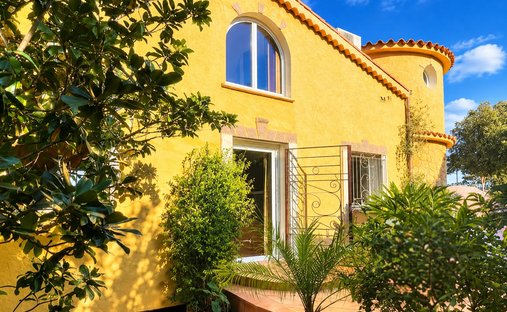 Villa in Le Dramont-Agay-Anthéor-Le Trayas, Saint-Raphaël, France 1