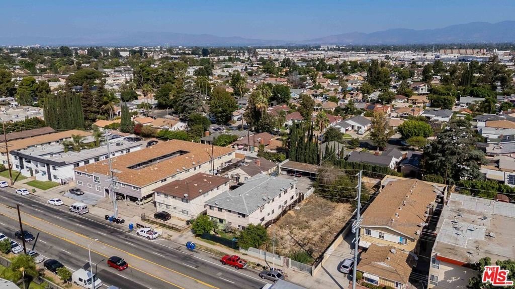 Los Angeles, California, United States 4 - 18988076