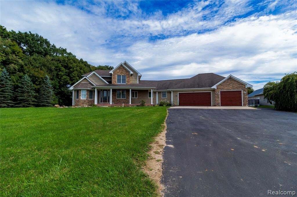 House in Lapeer, Michigan, United States 1 - 18988926
