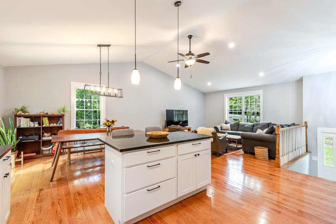 House in Berwick, Maine, United States 3 - 18990724